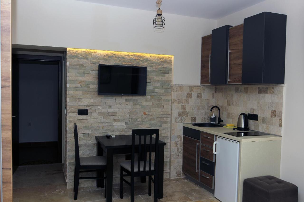 Apartments Vila Monegro Bar Exterior photo